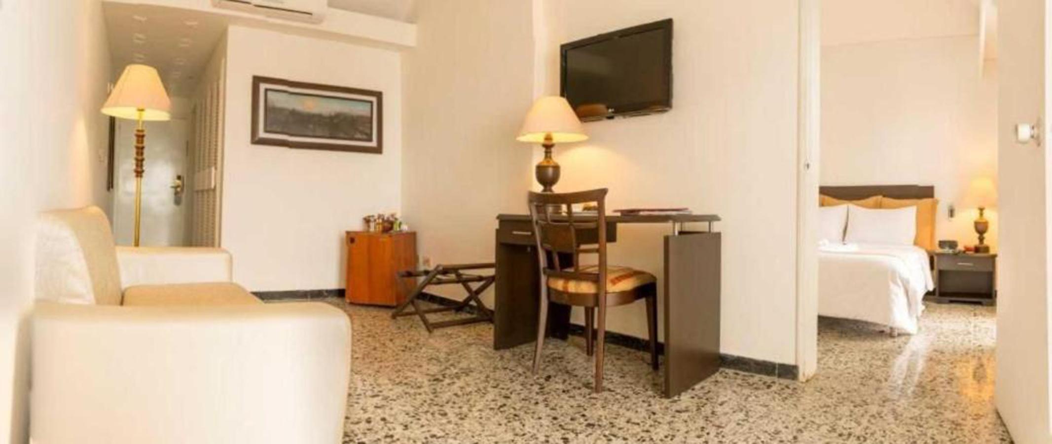 Hotel Tequendama Inn Estacion Буенавентура Екстериор снимка