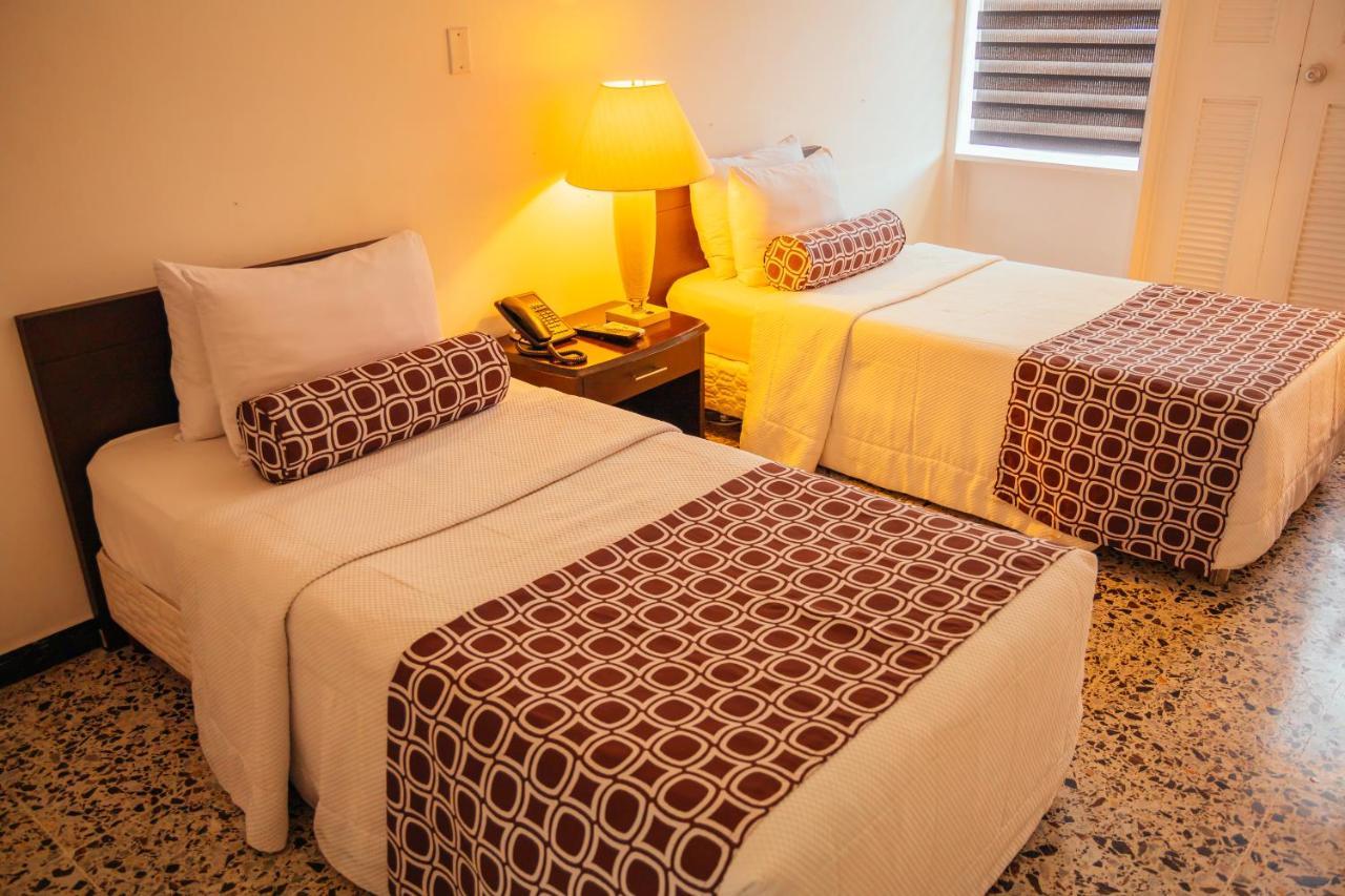 Hotel Tequendama Inn Estacion Буенавентура Екстериор снимка